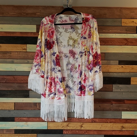 JODIFL Tops - Jodifl laser cut velvet watercolor floral kimono